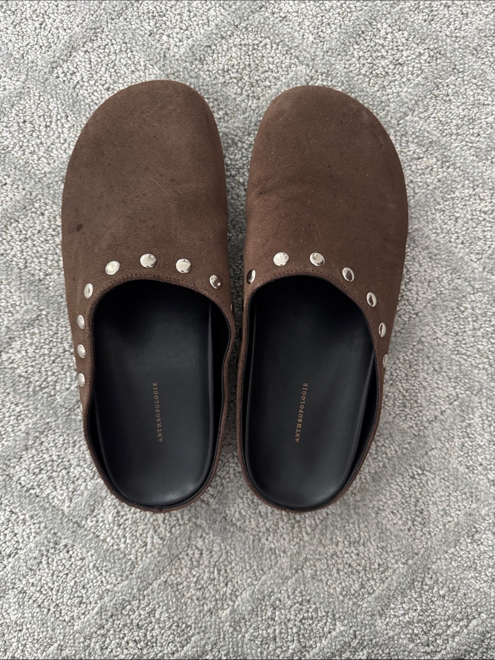 By Anthropologie Studded Clogs in brown suede, 41